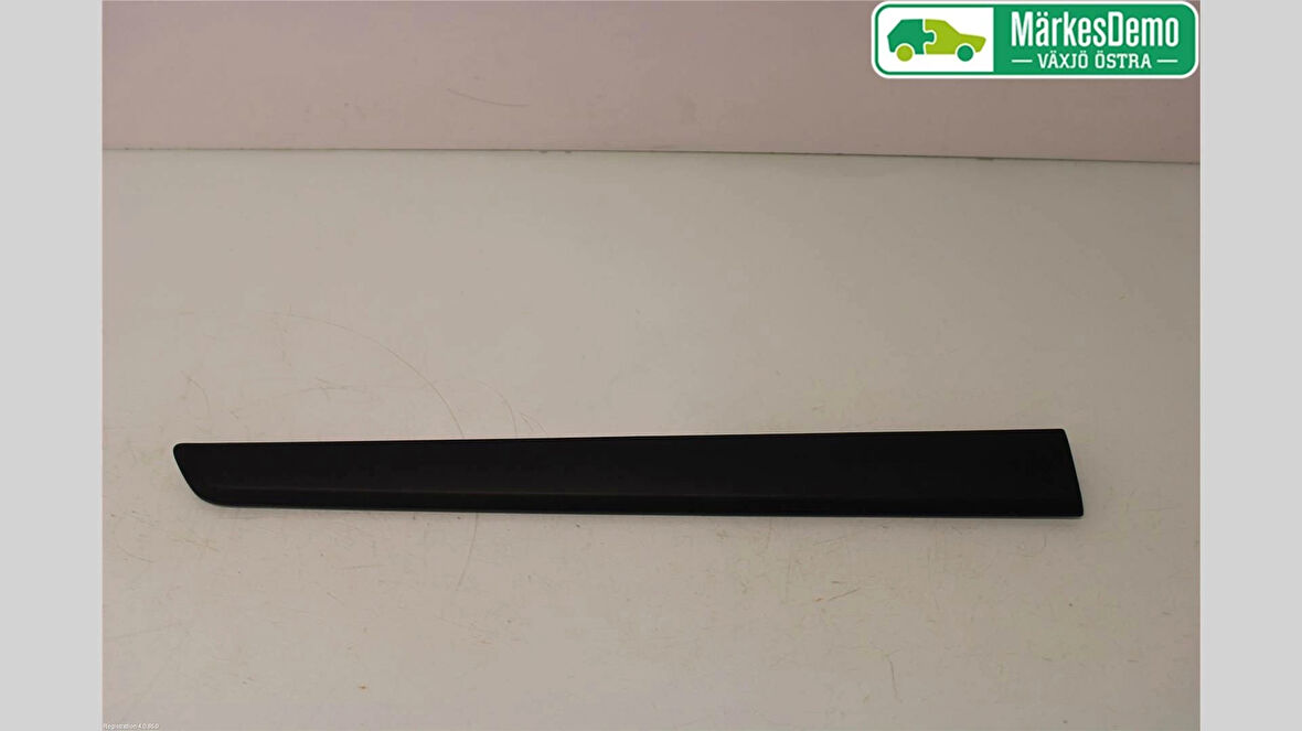 Renault Kangoo Iıı  2008  Kapı Bandı Arka Sağ Klıpslı (Oem No:8200439118)