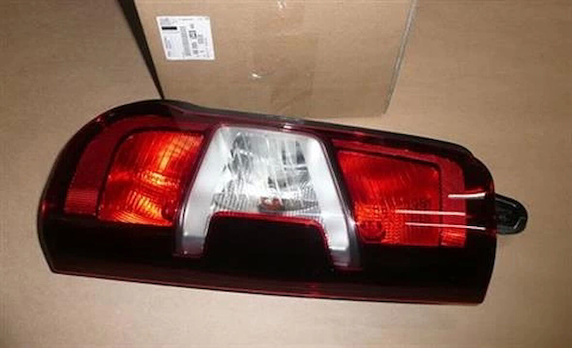 Psa Partner/Rifter/Combo/Doblo B.M 2019- Stop Lambası Sağ  (Oem No:9820554880)