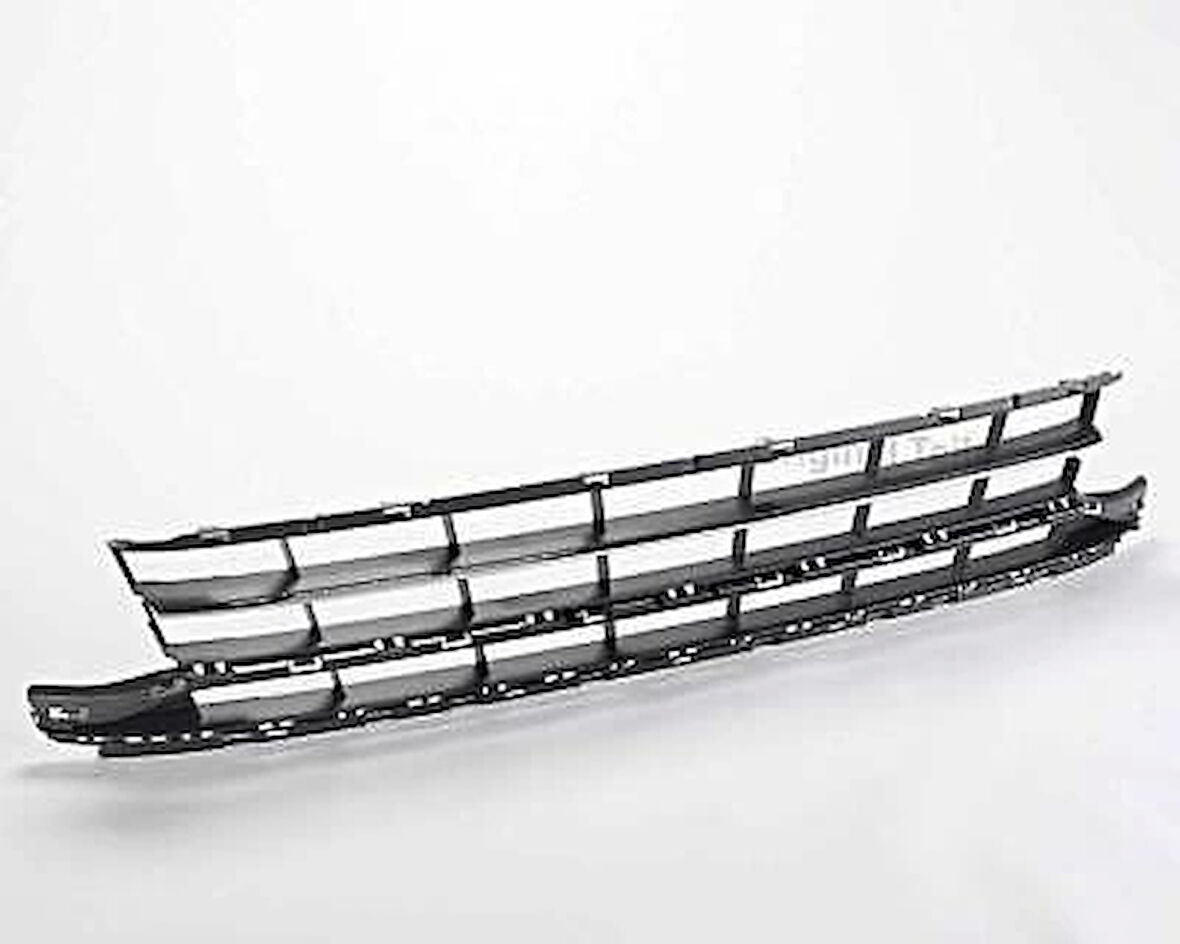 Vw Passat 2013- Tampon Panjurusı Orta Sıyah (Oem No:3G0853671D)