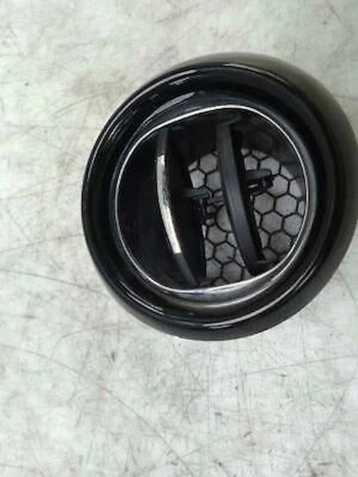 Renault Clio Iv-Captur-Trafic Iıı 2012- Torpido Havalandırma Izgarası  (Oem No:687606325R)
