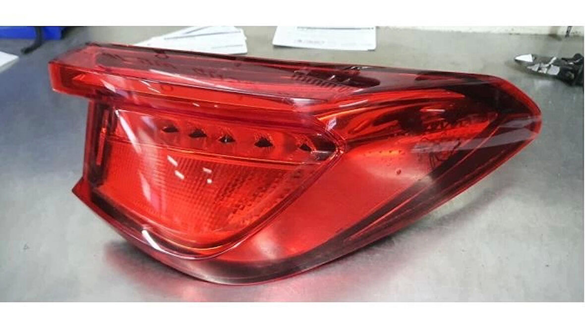 Vw Leon 2020- Stop Lambası Dış Sağ  (Oem No:5Fa945096)