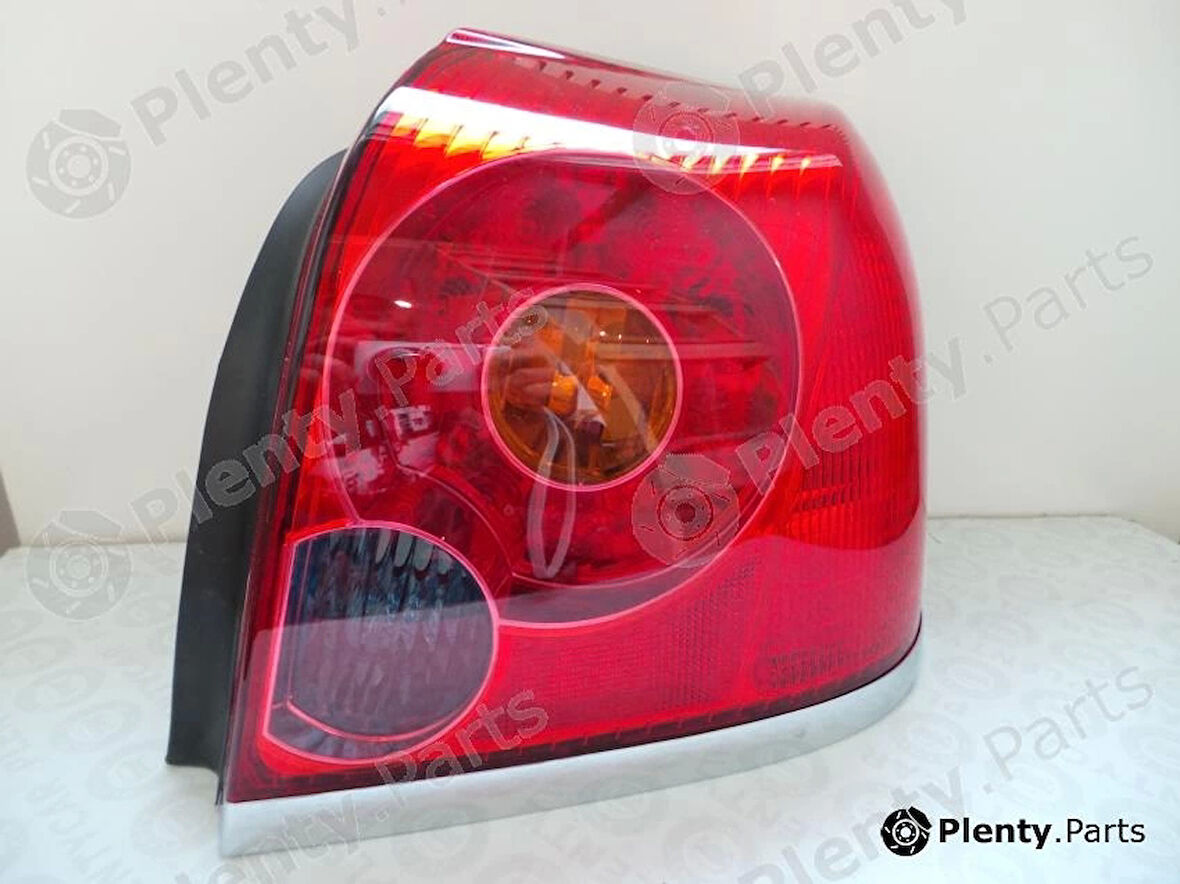 Stop Lambası Avensıs 2003-2005 Duysuz Sağ (Oem No:8155105140)