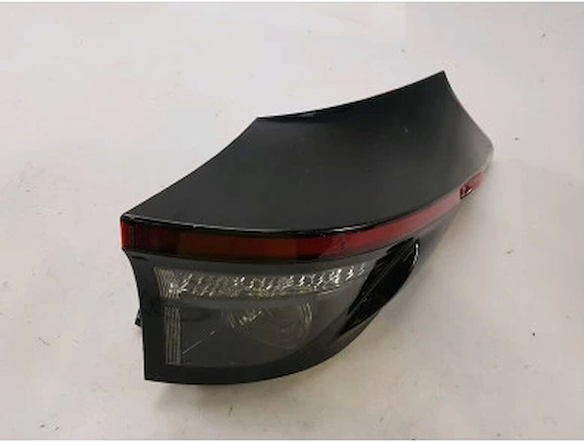 Japon Yaris Cross Benzinli 20 - Stop Lambası Dış Sağ  (Oem No:815500De20)