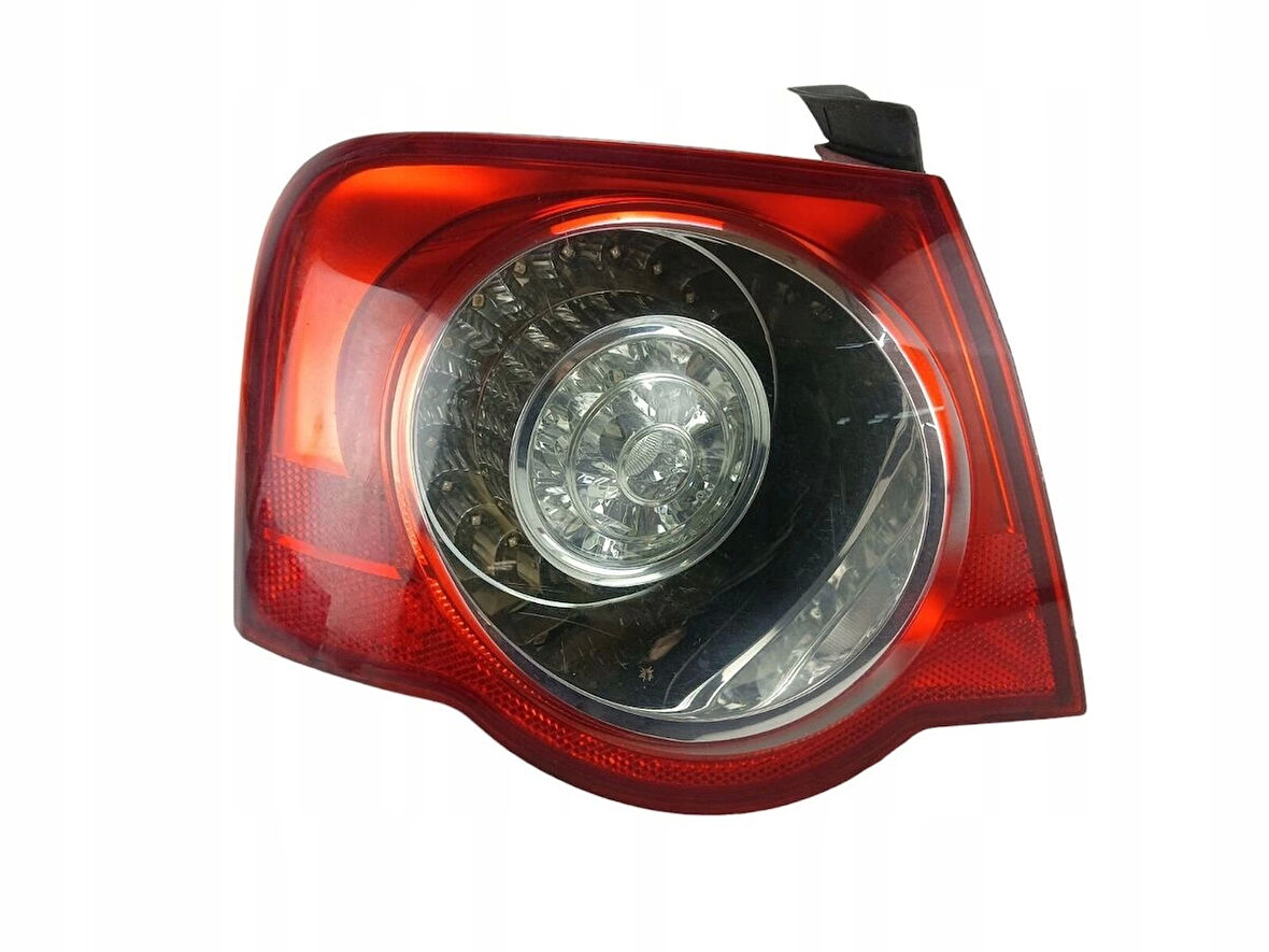 Vw Passat 2005-2010 Stop Lambası Dış Sol 714027570711 (Oem No:3C5945095C)