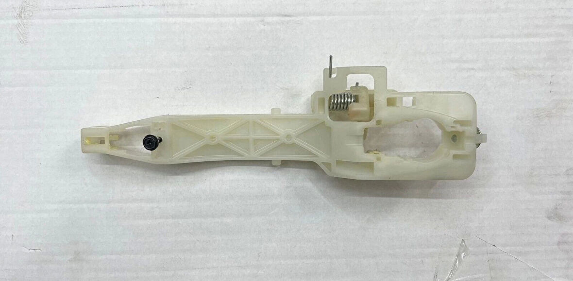 Kapı Kolu Ix-35 2010-2015 Arka Sağ (Kapı İçi) (Oem No:826652S000)