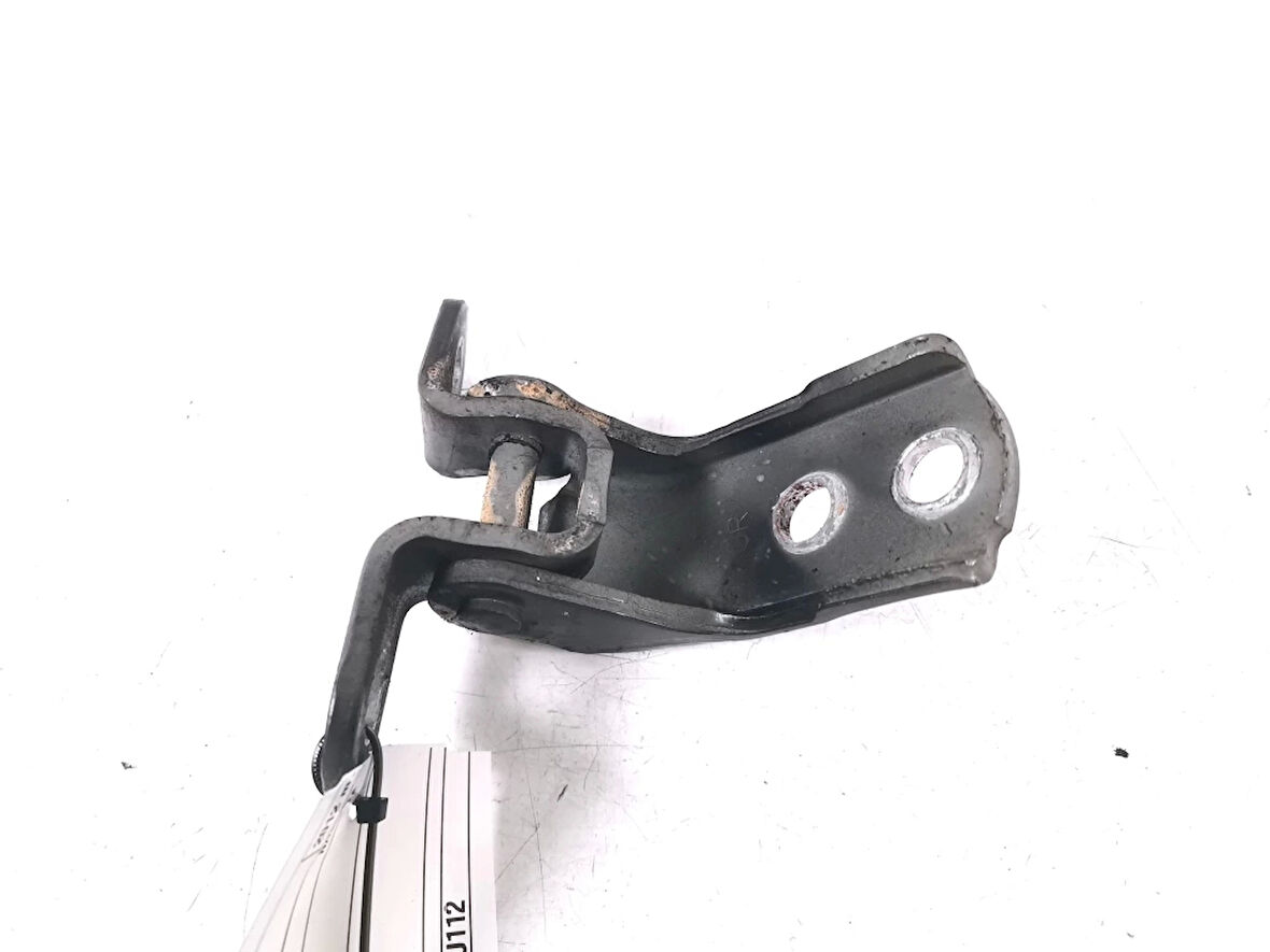 Kapı Menteşe Corolla 2013-2019 / Auris 2007-2019 /  Hilux 2015 Sonrası Revo Üst Sağ (Oem No:6871002070)