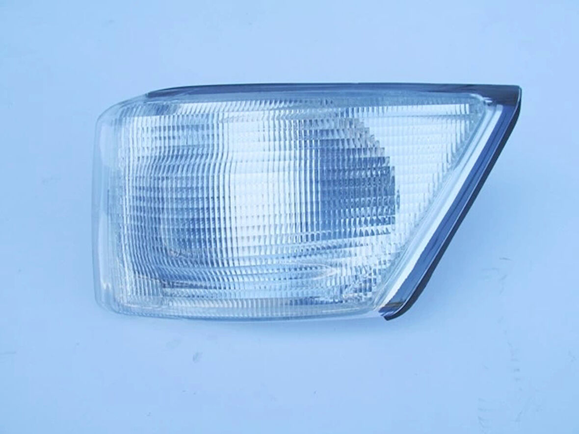 Iveco Daıly- 1999-2007  Ön Sinyal Sol Beyaz Duylu (Mars) (Oem No:504104468)