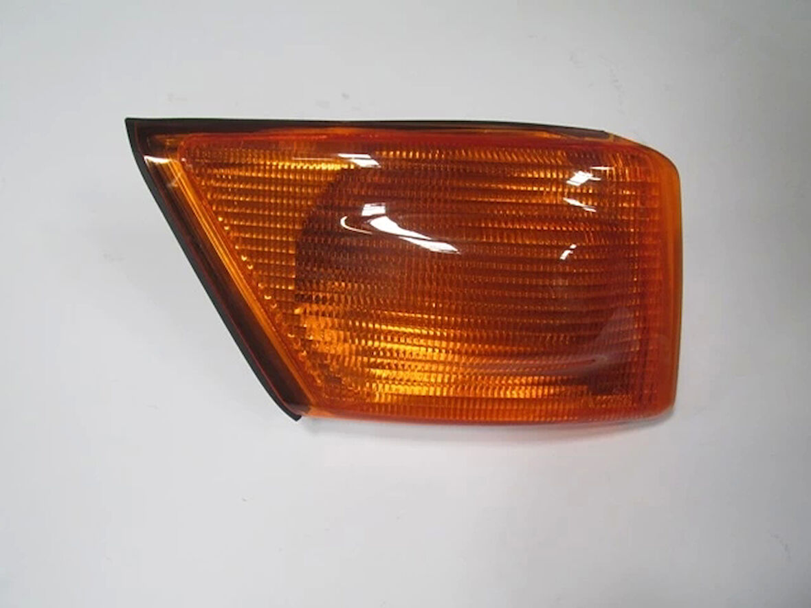 Iveco Daıly- 1999-2007  Ön Sinyal Sağ Sarı (Mars) (Oem No:500320425)
