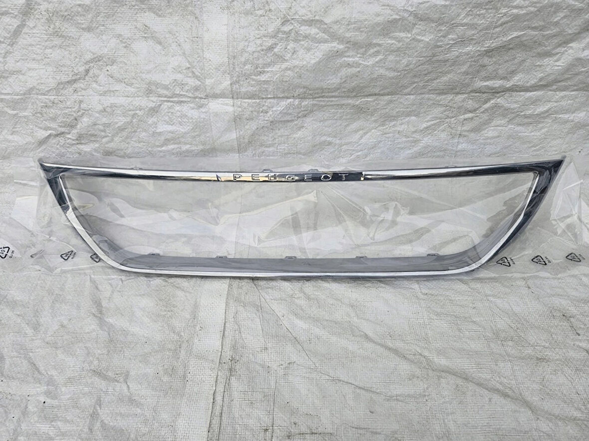 citroen berlingo- 2019-2024  sis lamba kapağı dış çerçevesı sağ/sol set (2 parça)(tw) Oem No (9816871077)