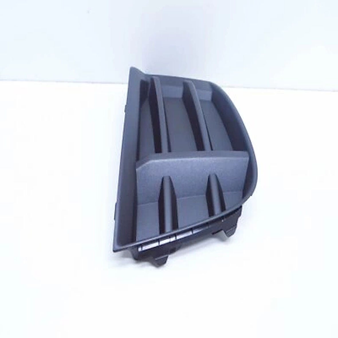 Audi A3 Sedan 2013-2016 Arka Tampon Alt Koruyucu Karlık Oem No (8V5807521B)