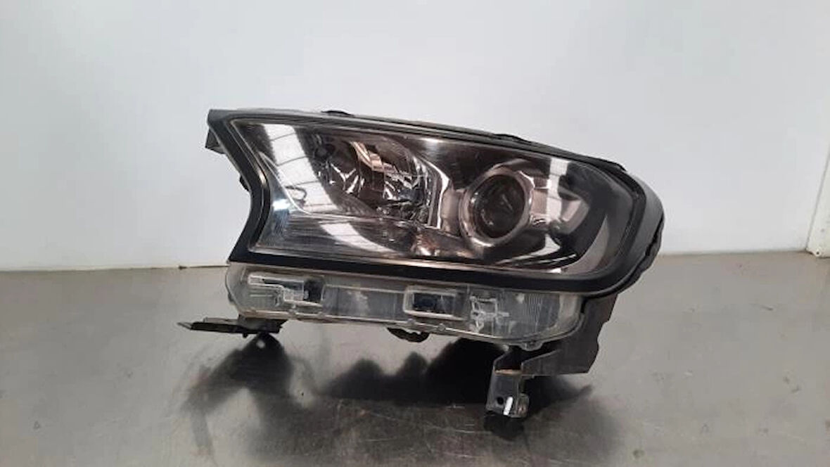 Ford Ranger 2015 Sonrası Elektrikli LED’li Far (Siyah Sağ) Oem No (EB3B13W029PL)