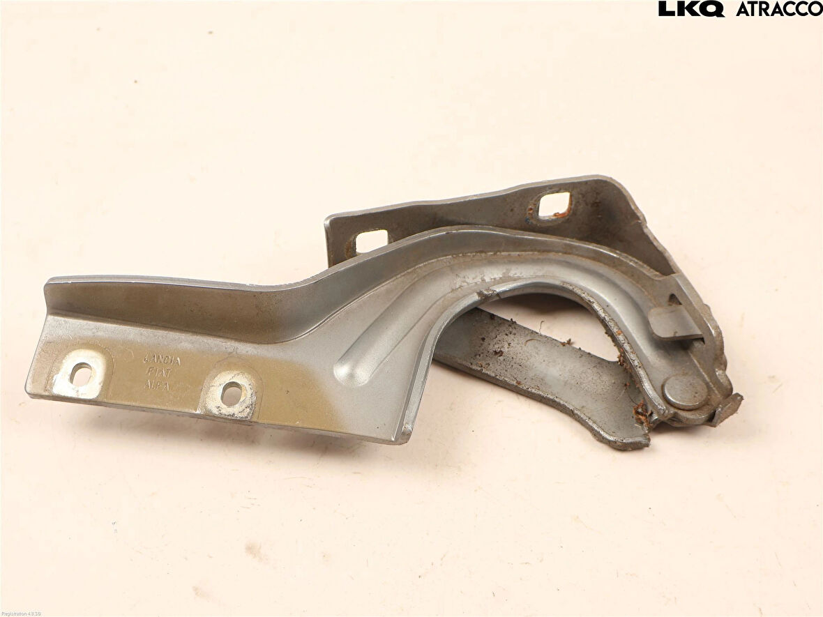 Fiat Doblo 2009- Kaput Menteşesi Sol Oem No (52042754)