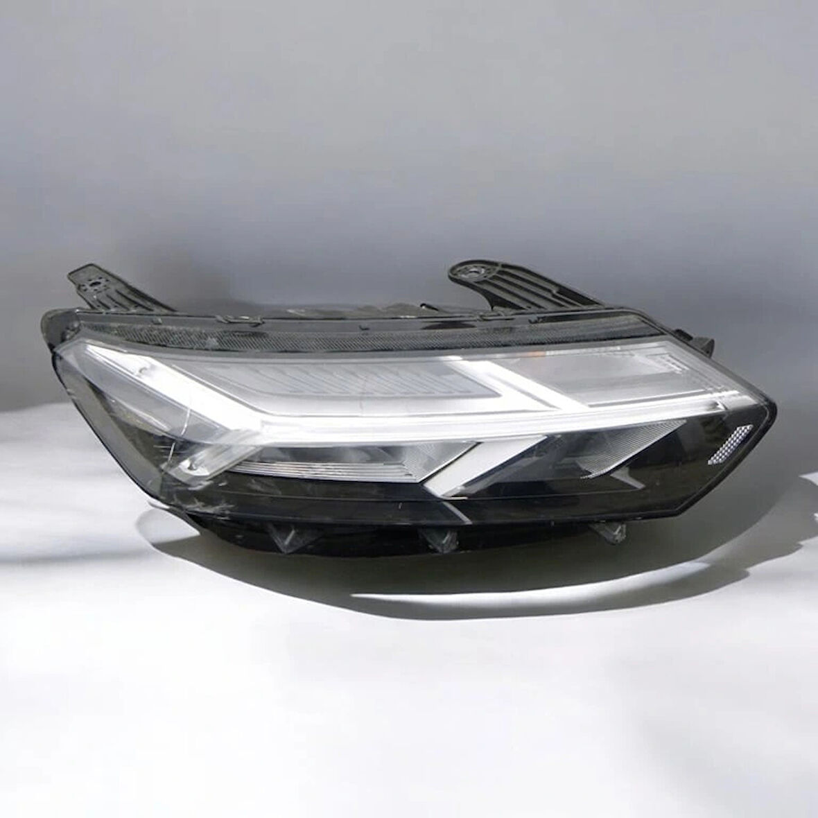 Dacia Sandero Stepway / Jogger 2020- Far Sağ Oem No (260101940R)