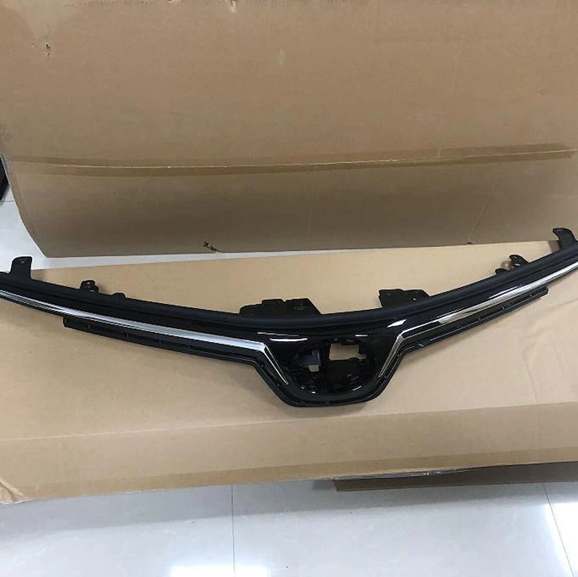 Corolla Sis Kapağı Sisli Gri Sağ 2019- Oem No (52125)