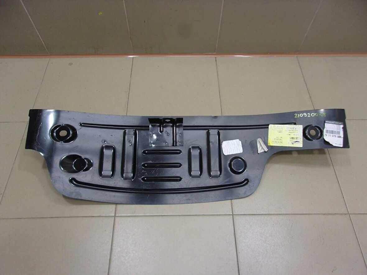 Clio Symbol - Logan - Sandero Arka Panel Alt Kaplama 2012- Oem No (791103771R)