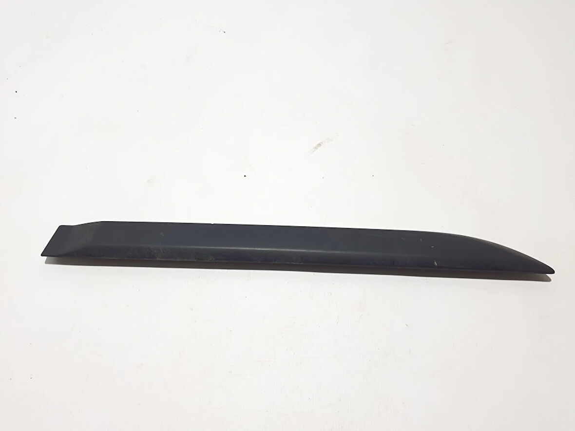 Clio Symbol Arka Kapı Bandı Sağ 2017- Oem No (828200044R)