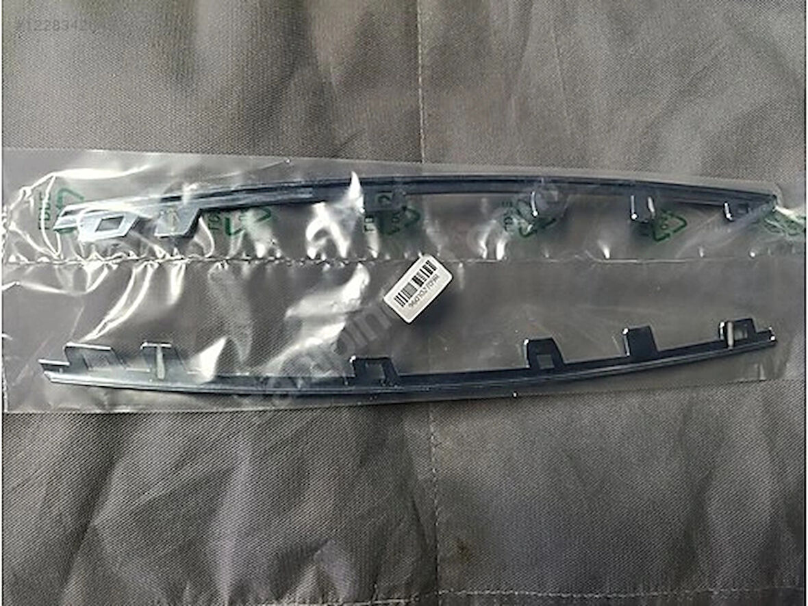 Clio Panjur Bandı Krom Hatchback 2024- Oem No (960102709R)