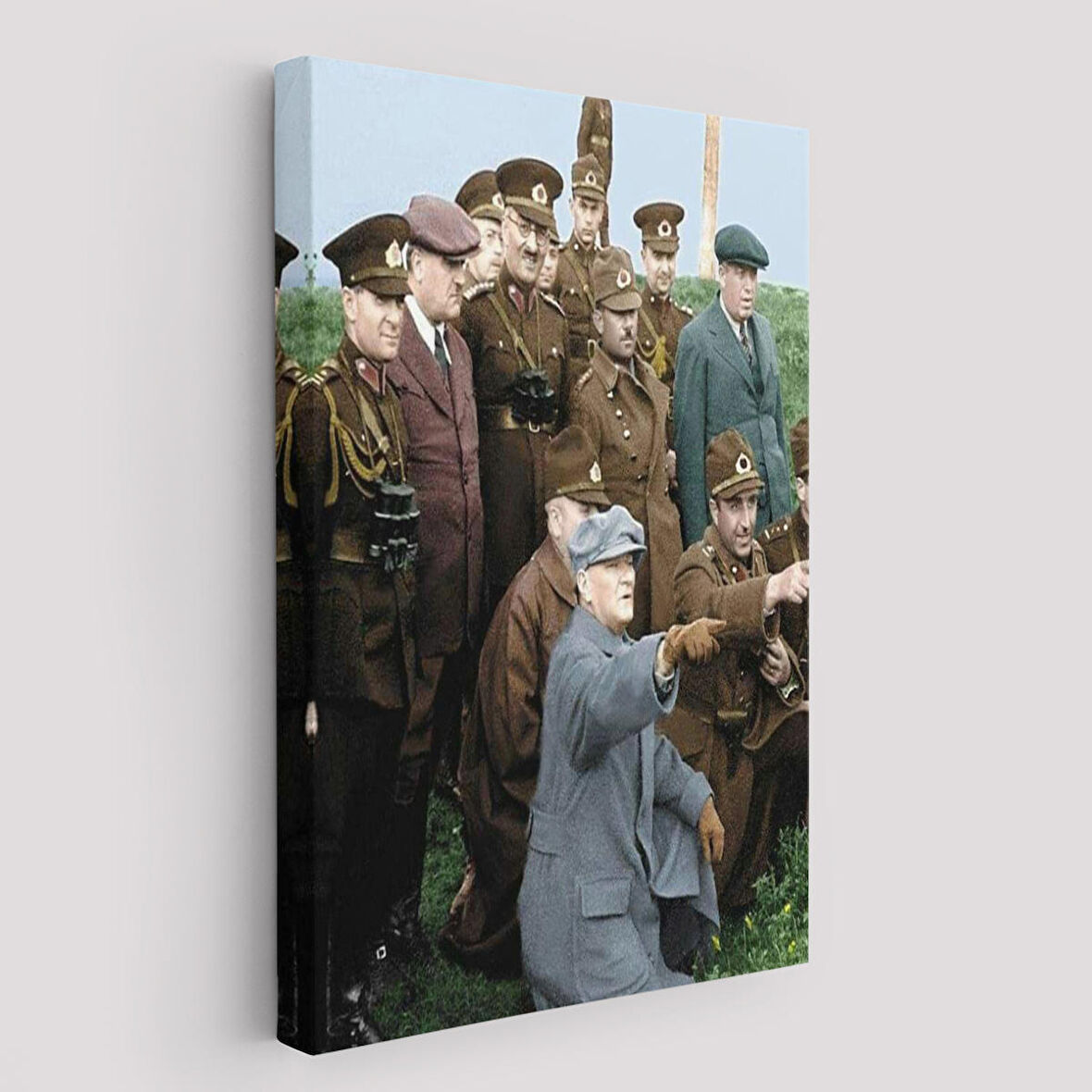 Atatürk Silah Arkadaşları İle Cephede Dekoratif Duvar Tablosu-6211