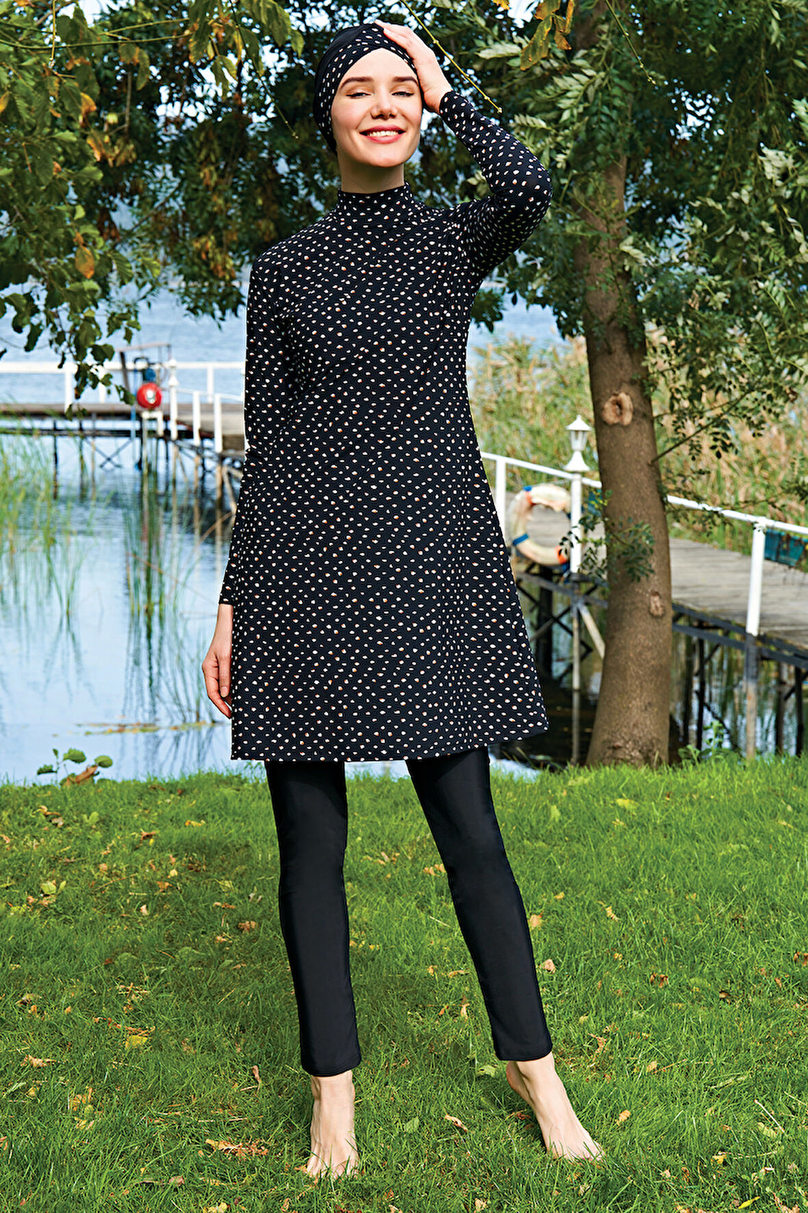 RUKOMAYO BÜYÜK BEDEN SİYAH PUANTİYE DESENLİ LYCRA(SU İTİCİ VE ÇABUK KURUYAN)KUMAŞ TESETTÜR MAYO