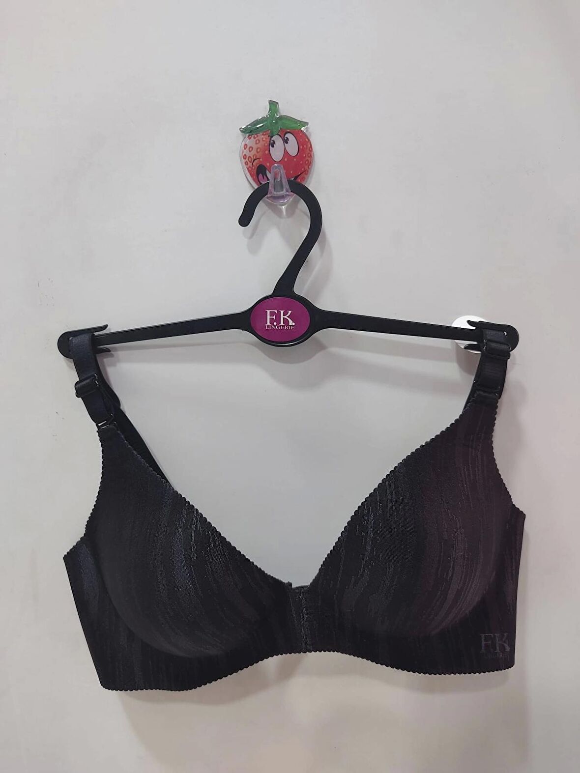 F.K Lazer Kesim Balensiz Tam Destekli Siyah Sütyen 675