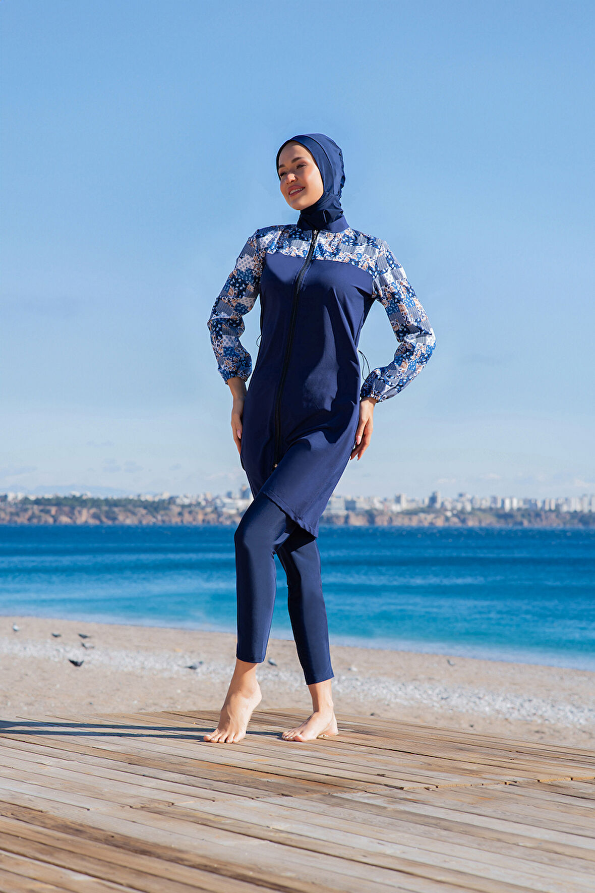 RUKOMAYO LACİVERT DESENLİ ROBALI  LYCRA PARAŞÜT ( SU İTİCİ VE ÇABUK KURUYAN ) KUMAŞ TESETTÜR MAYO