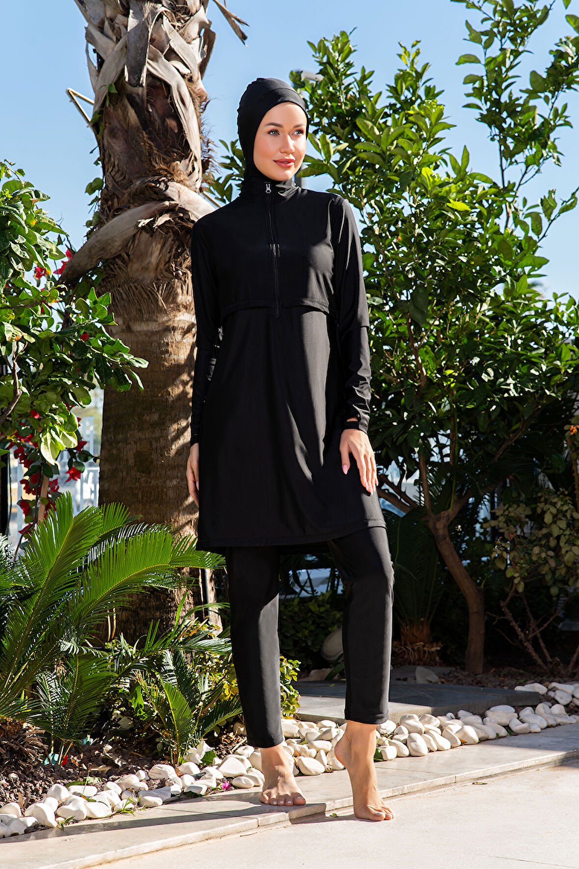 RUKOMAYO SİYAH CROP MODEL LYCRA ( SU İTİCİ VE ÇABUK KURUYAN ) KUMAŞ TESETTÜR MAYO