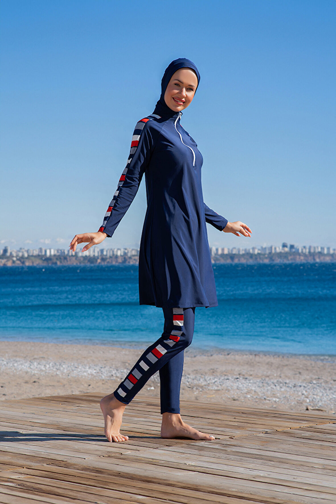 RUKOMAYO LACİVERT DESENLİ  FERMUAR DETAYLI LYCRA ( SU İTİCİ VE ÇABUK KURUYAN ) KUMAŞ TESETTÜR MAYO