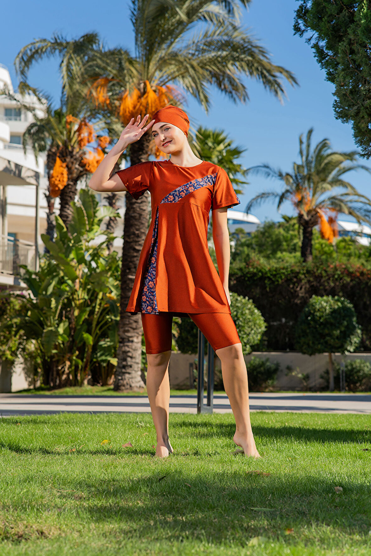 RUKOMAYO TABA  DESENLİ YIRTMAÇ MODELLİ YARIM KOL LYCRA ( SU İTİCİ VE ÇABUK KURUYAN ) KUMAŞ TESETTÜR MAYO