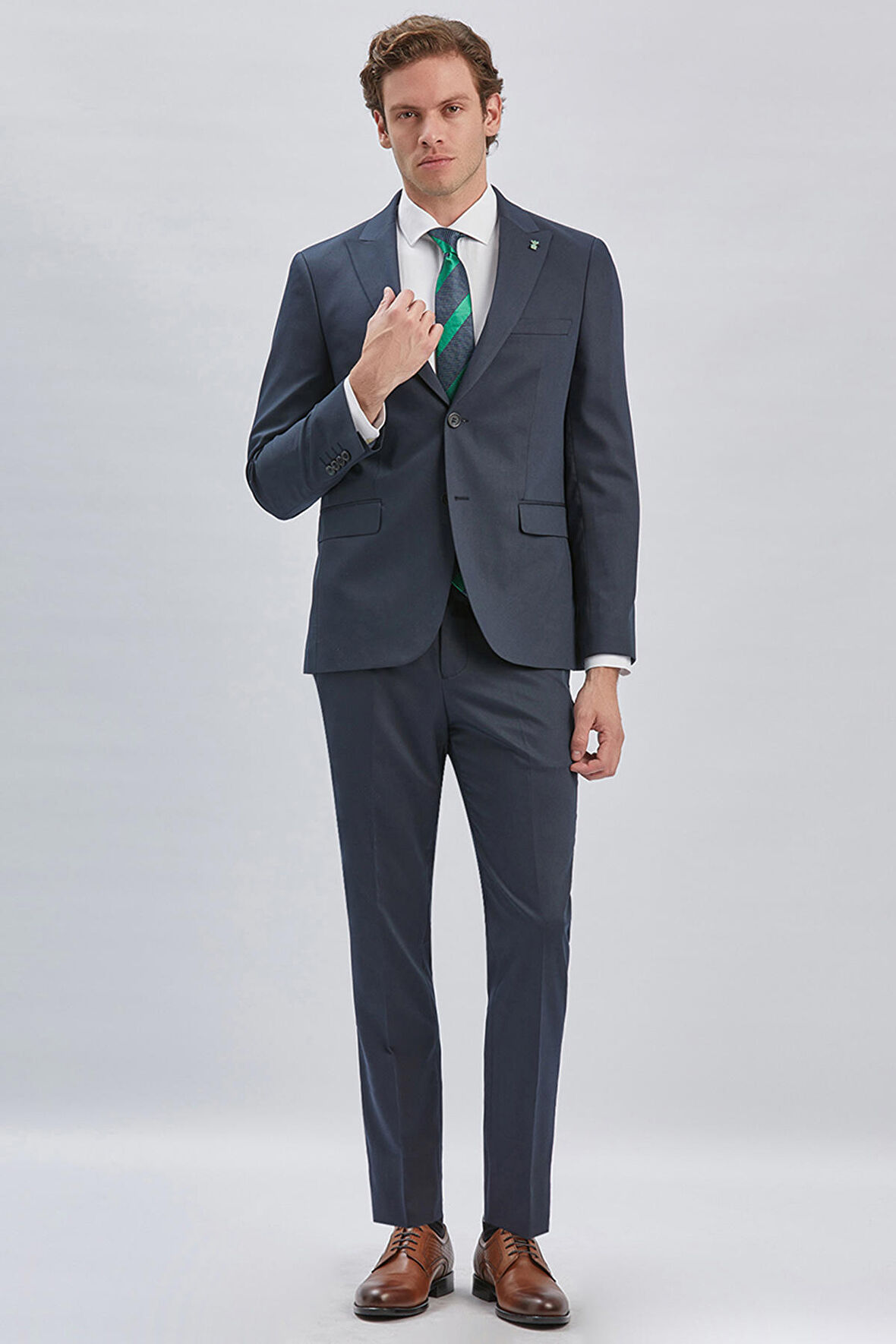 Koyu Lacivert Düz Desen Kılıç Yaka 6 Drop Slim Fit Yelekli Takım Elbise 1001240173