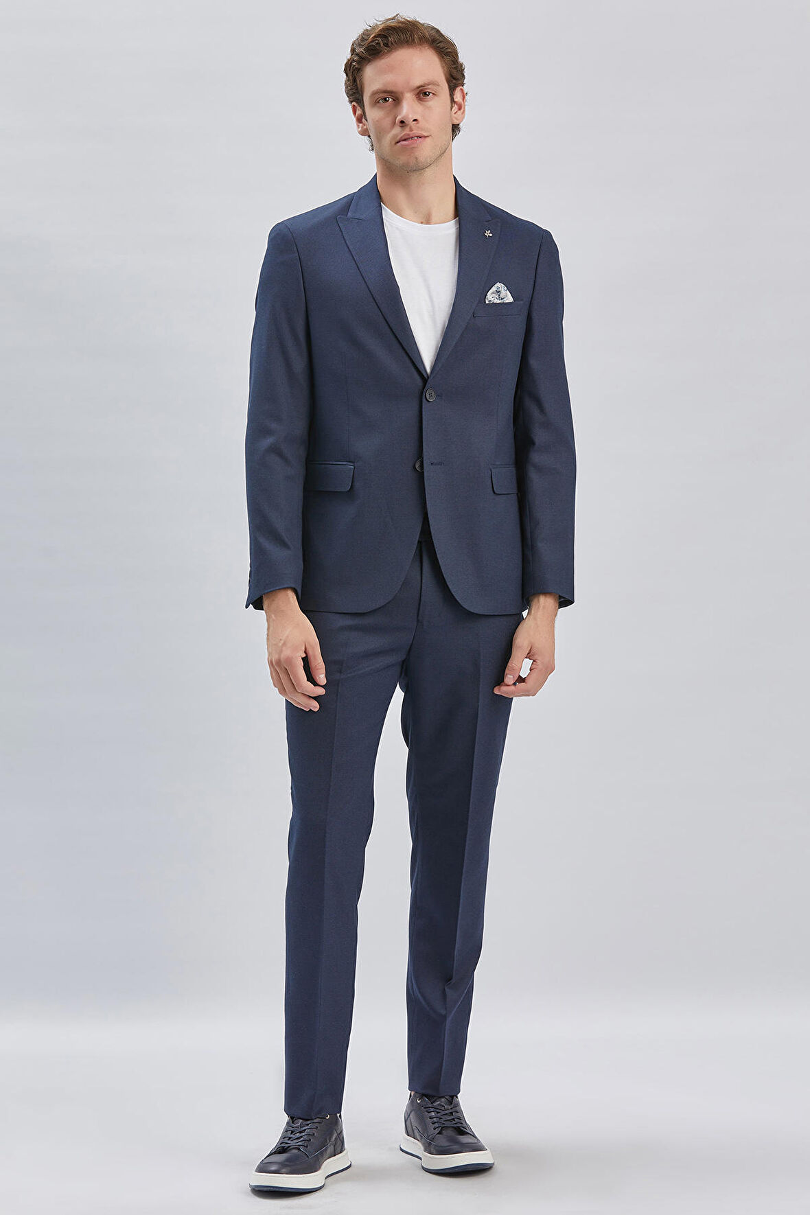Koyu Lacivert Armürlü Kırlangıç Yaka Astarlı 6 Drop Slim Fit Dar Kesim Takım Elbise 1001240176