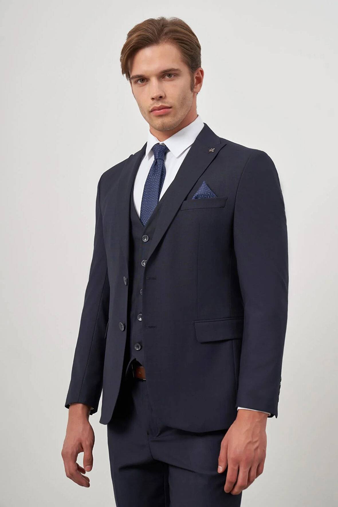 Koyu Lacivert Düz Bez Ayağı Kılıç Yaka Tam Astar Çift Yırtmaç 2 Düğme Yelekli 6 Drop Slim Fit Classic Takım Elbise 1001245151