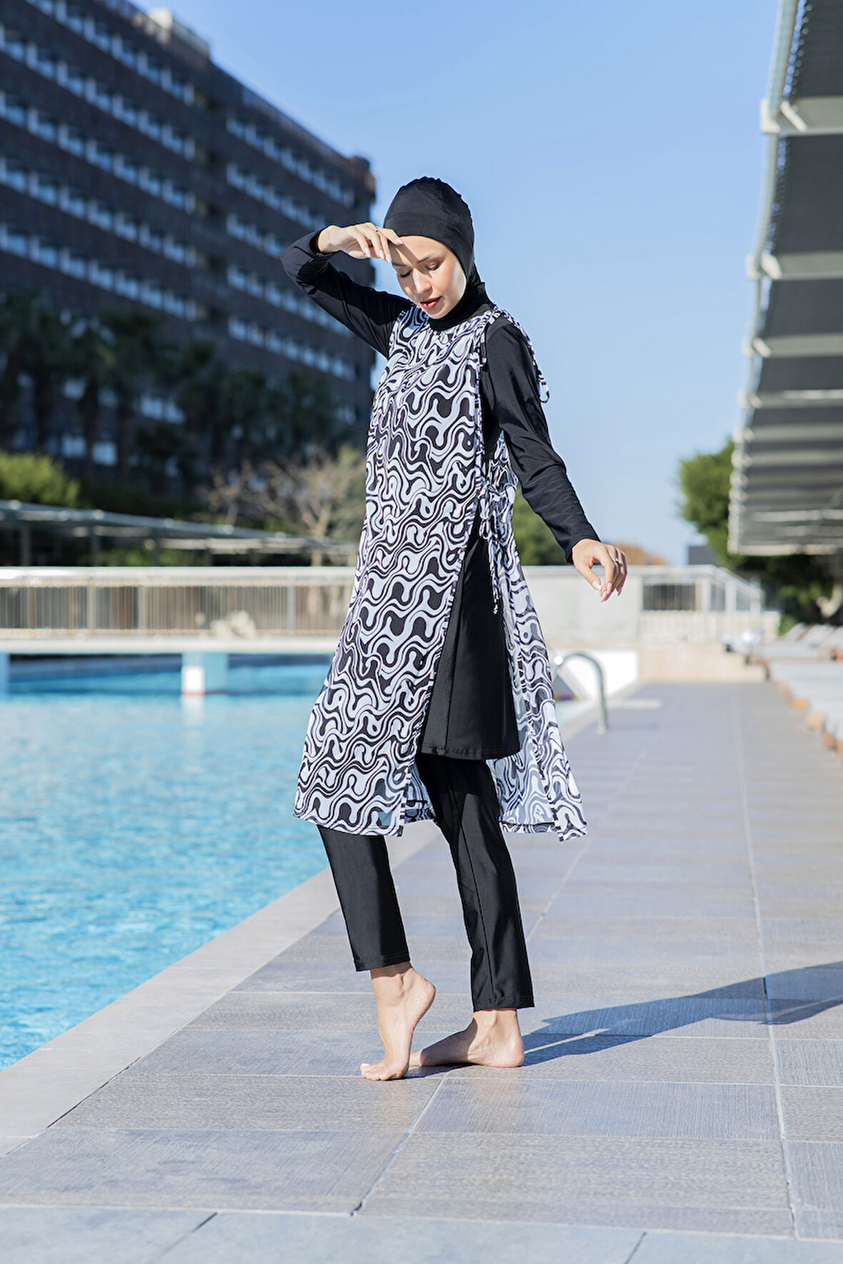 RUKOMAYO SİYAH-BEYAZ DESENLİ YAN BAĞLAMALI ESNEK ŞİFON KUMAŞ PAREO