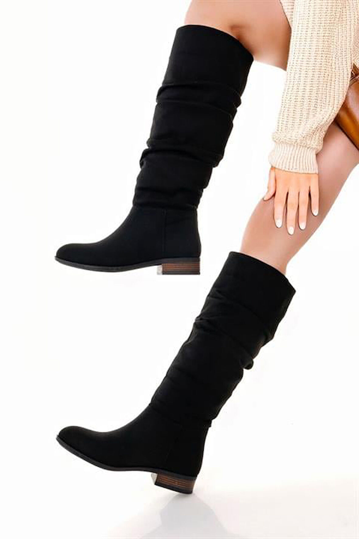 Kadın Mika Siyah Süet Düz Taban Büzgülü Diz Altı Boy Çekme Çizme