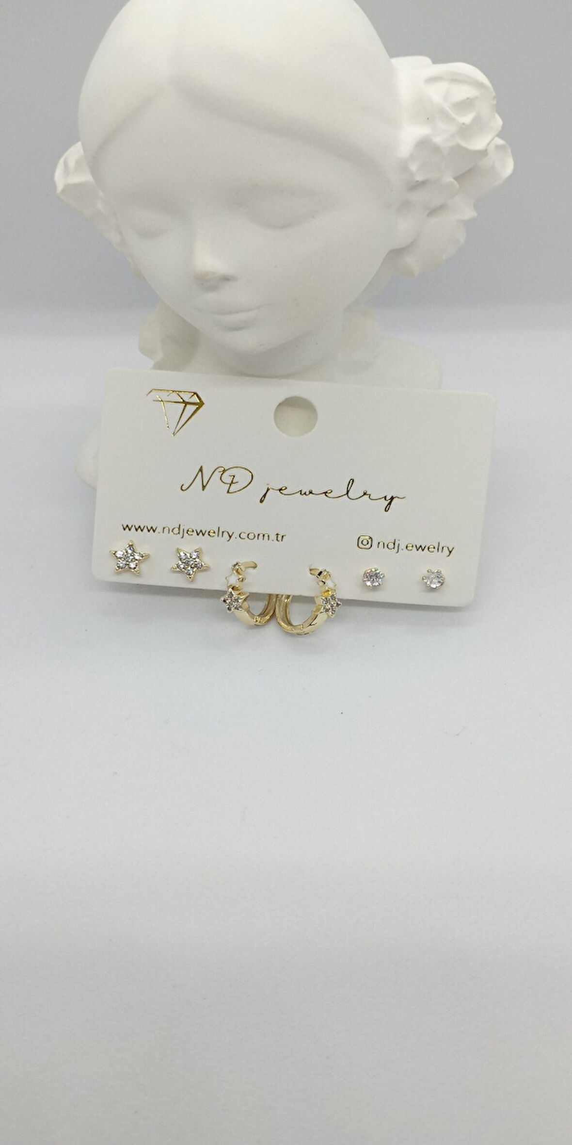 Gold Renk Halka Ve Taşlı Yıldız Küpe Seti