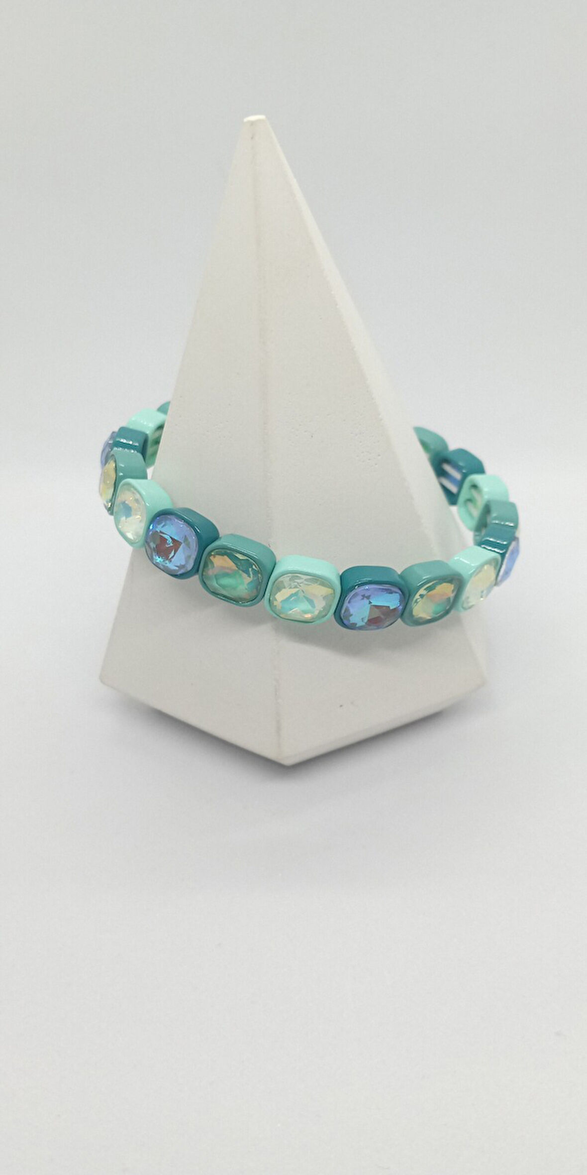 Yeşil Baget Taşlı Lastik Bileklik