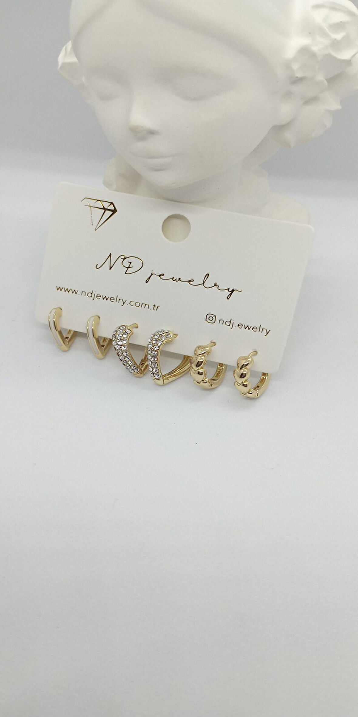 Gold Renk Kalpli Mini Halka Küpe Seti