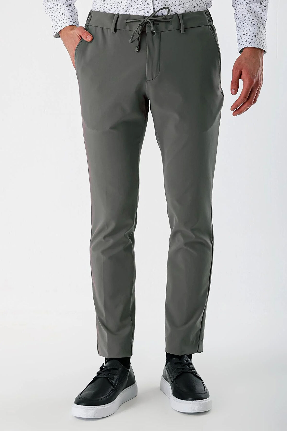 Toprak Likralı Yan Cepli Lastikli Slim Fit Dar Kesim Casual Pantolon 1003240155