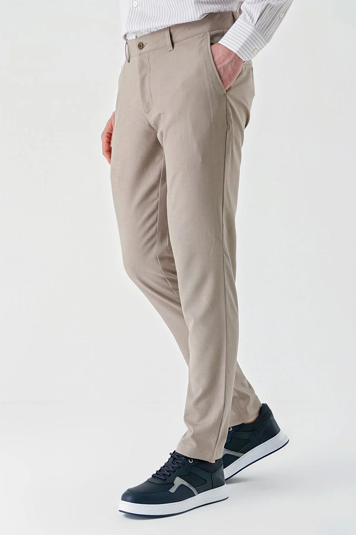 Koyu Bej Armürlü Likralı Yan Cep Comfort Fit Rahat Kesim Casual Pantolon 1003240158