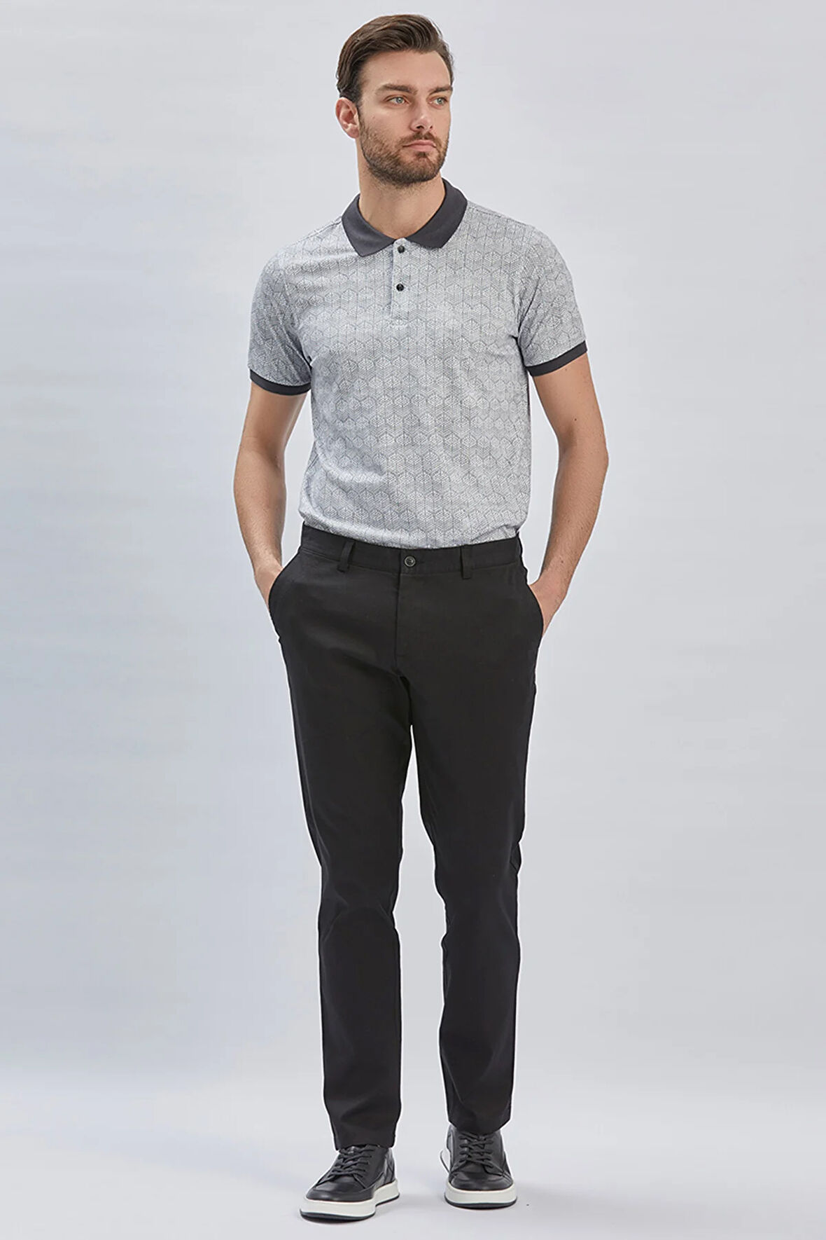 Siyah Desenli Pamuklu Likralı Yan Cepli Comfort Fit Rahat Kesim Casual Pantolon 1003240160