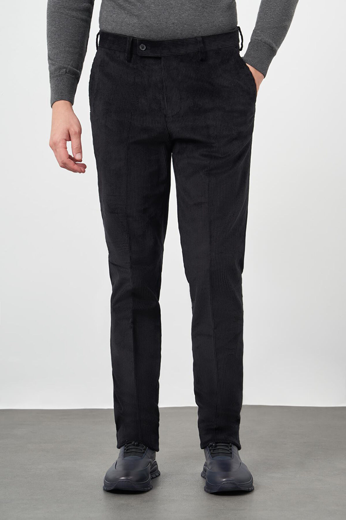 Siyah Fitilli Desen Kadife Pamuklu Yan Cep Comfort Fit Classic Pantolon 1003245160