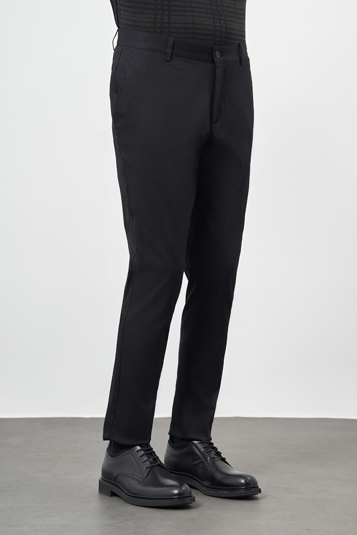 Siyah Düz Armürlü Pamuklu Yan Cep Comfort Fit Casual Pantolon 1003245164