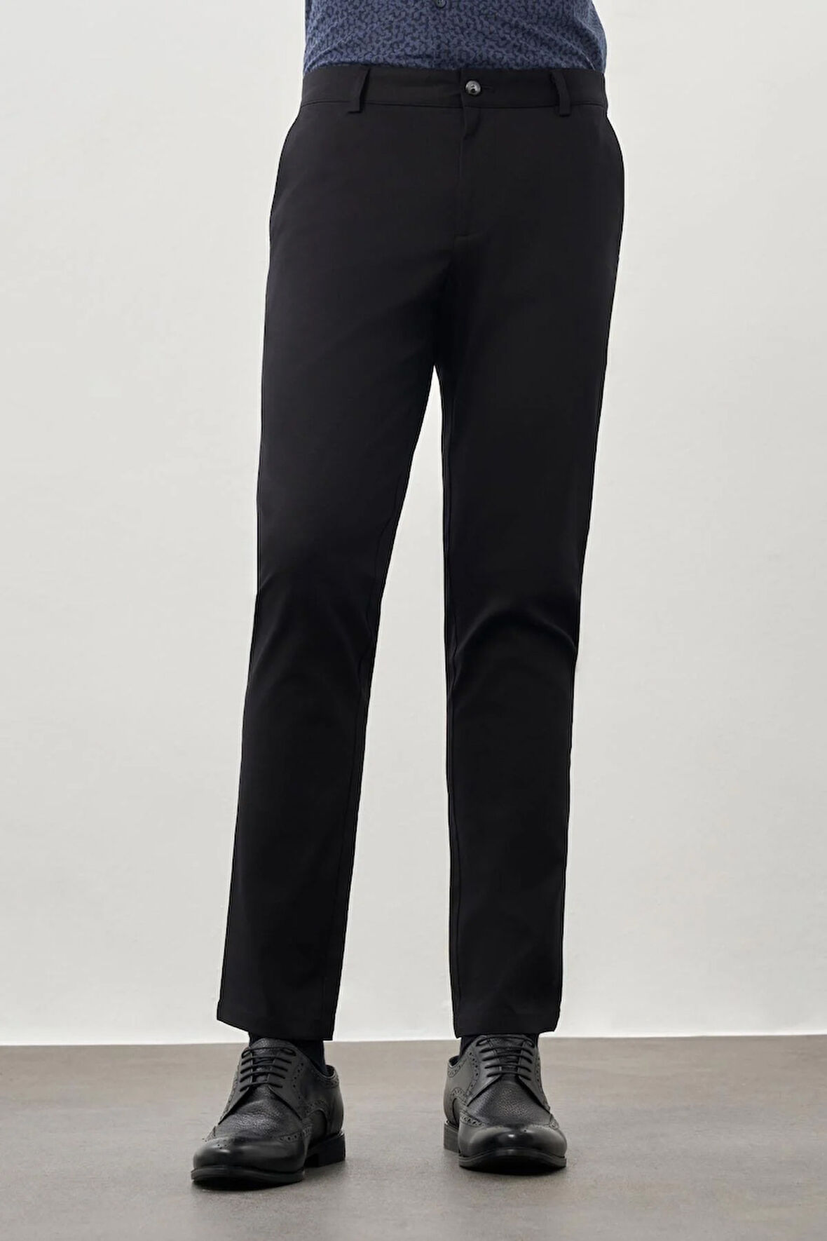 Siyah Kendinden Desenli Bez Ayağı Pamuklu Yan Cep Slim Fit Casual Pantolon 1003245168