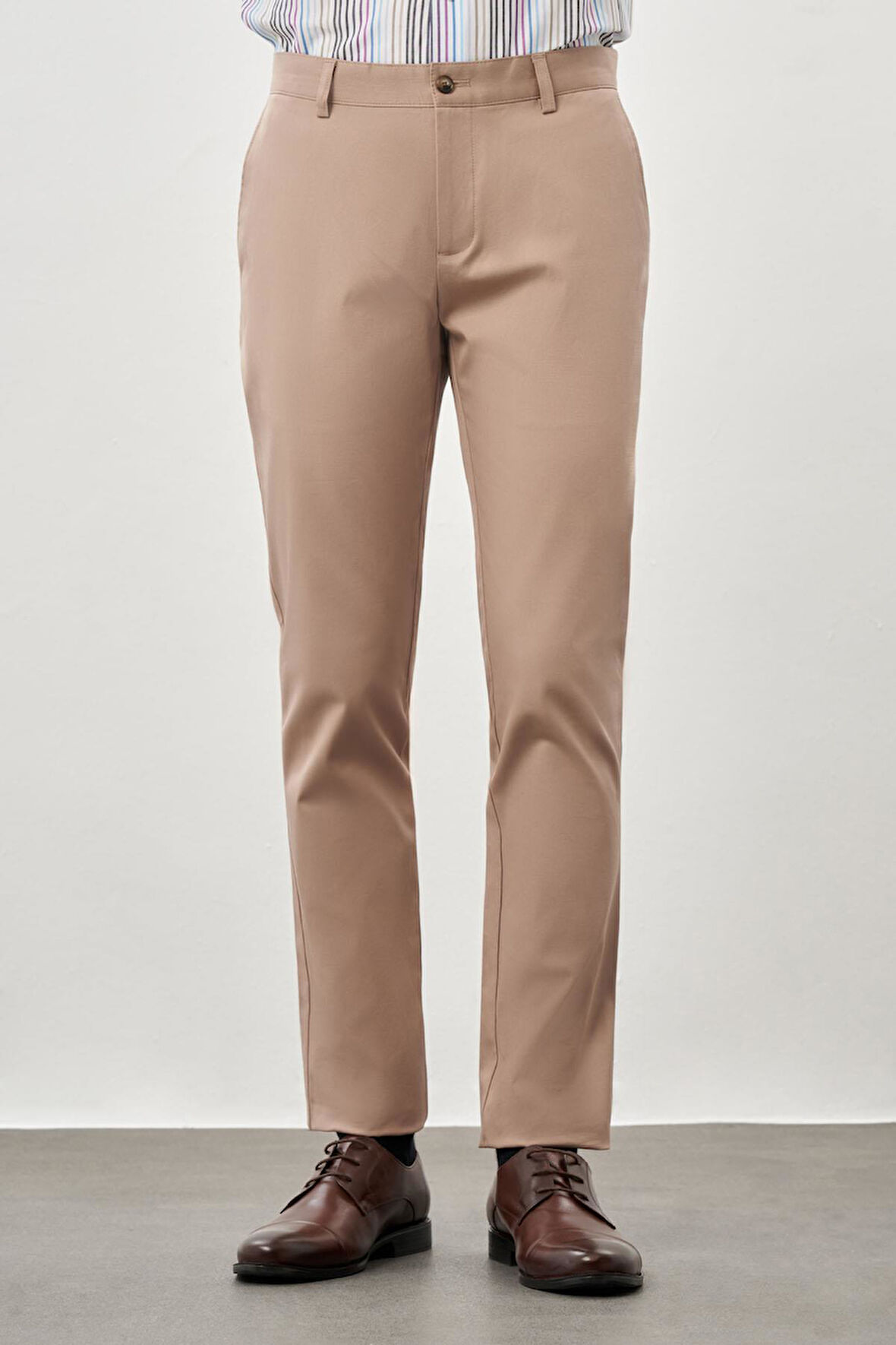 Koyu Bej Kendinden Desenli Bez Ayağı Pamuklu Yan Cep Slim Fit Casual Pantolon 1003245168