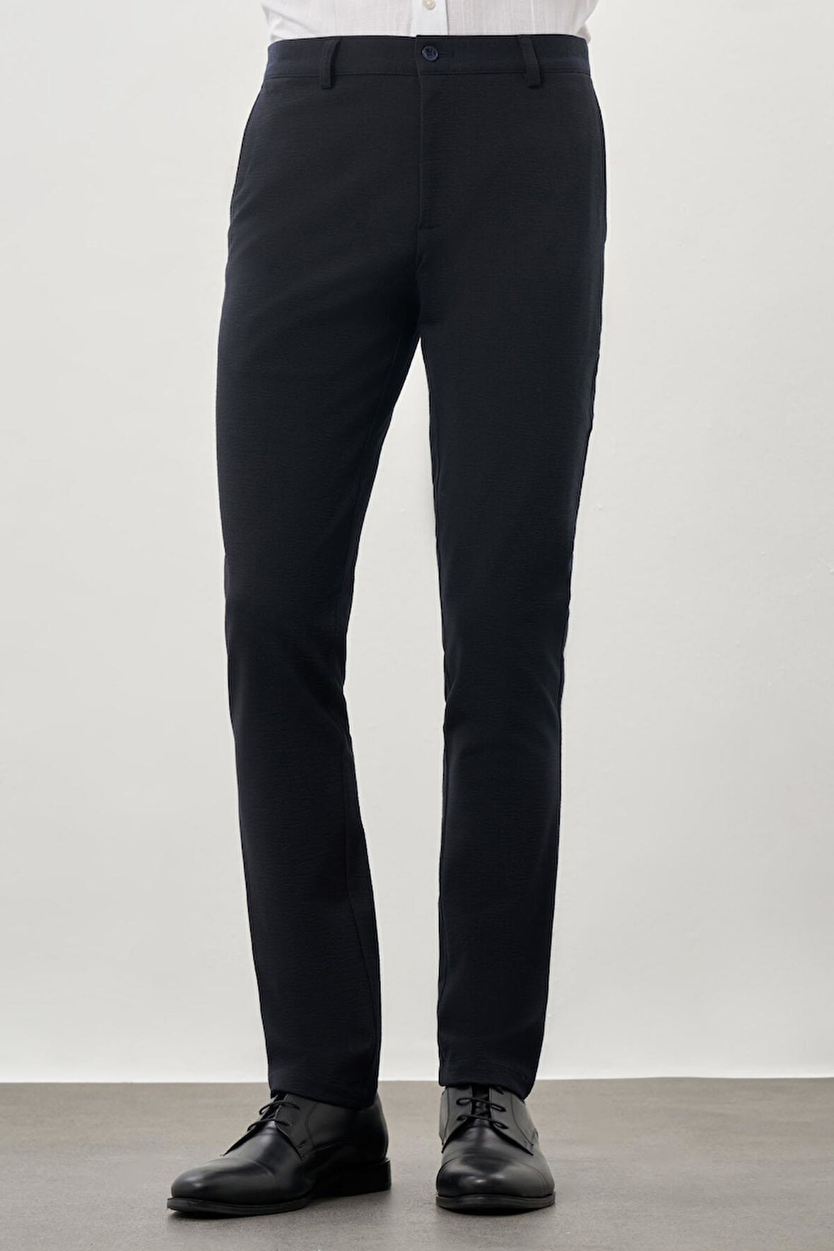 Koyu Lacivert Düz Gofreli Esnek Yan Cep Slim Fit Casual Pantolon 1003245174