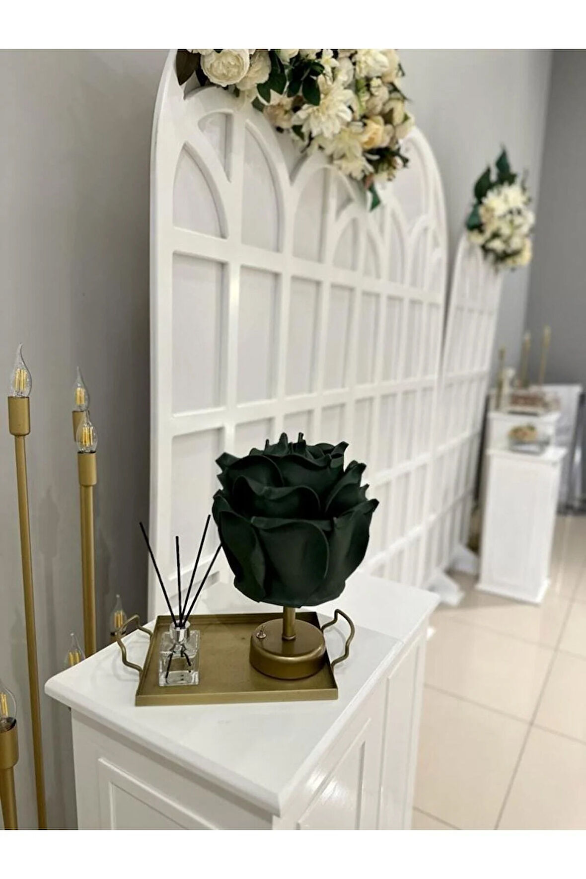 Yeşil Eva Gül Tasarım Kablosuz Masa Lambası - Alt Eskitme Gold