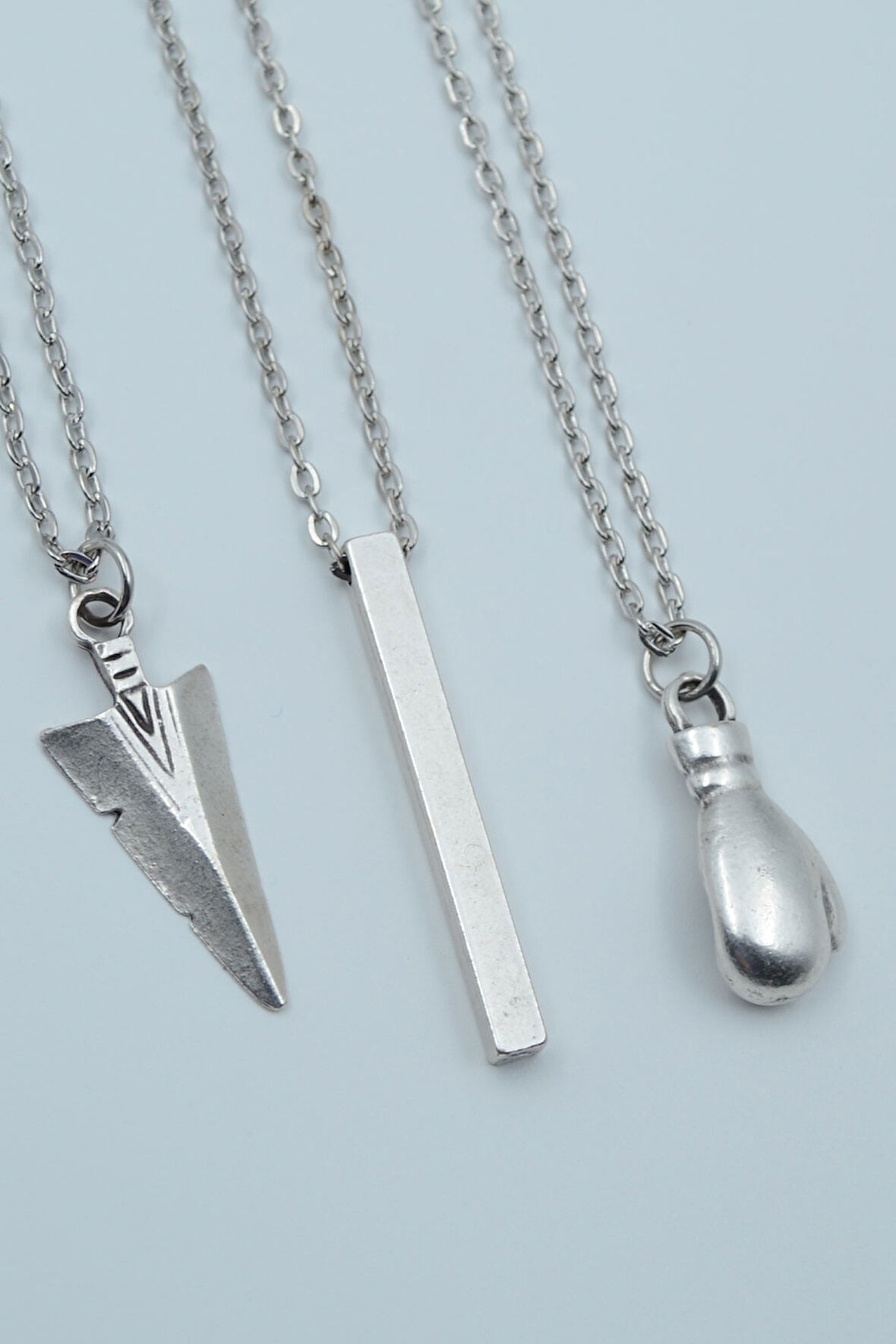 3'lü Triagle Ok Ucu Çubuk Düz Bar Boks Eldiveni Gümüş Kaplama Kolye Seti