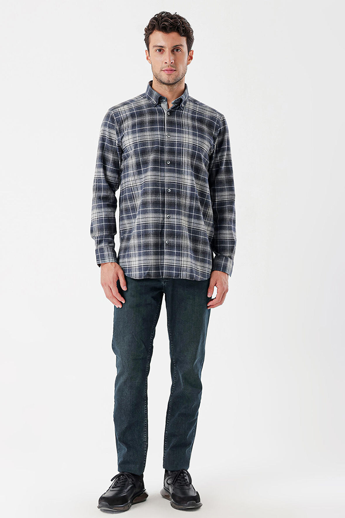 Uzun Kollu Ekoseli Gabardin Sert Yaka Cepli Garnili Casual Comfort Fit Gömlek 1004235112 Koyu Lacivert