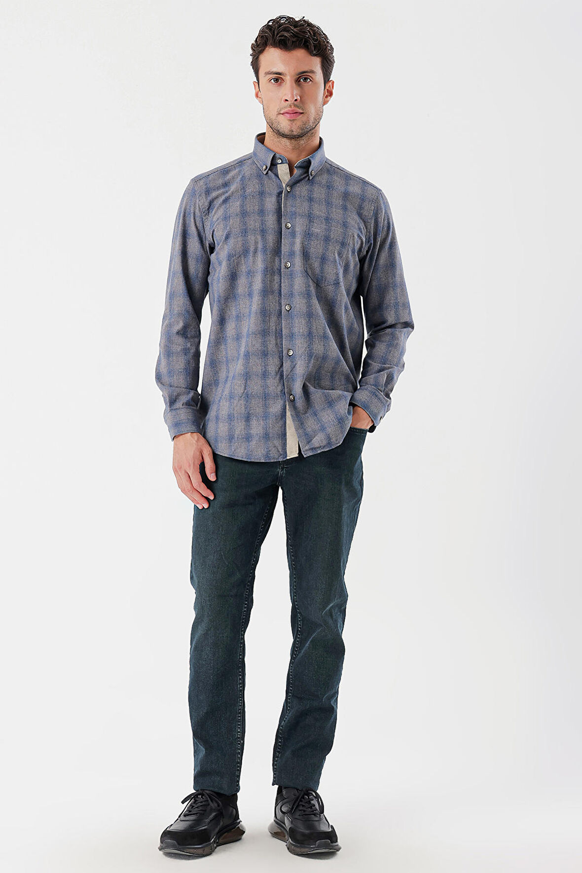 Uzun Kollu Ekoseli Düğmeli Yaka Cepli Garnili Pamuklu Klasik Comfort Fit Gömlek 1004235144 Gri