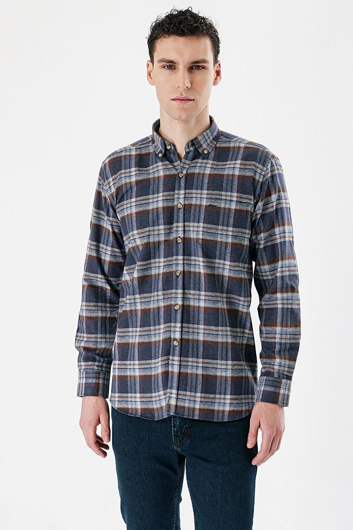 Lacivert Uzun Kollu Ekoseli Bez Ayağı Düğmeli Yaka Cepli Pamuklu Comfort Fit Gömlek 1004235173