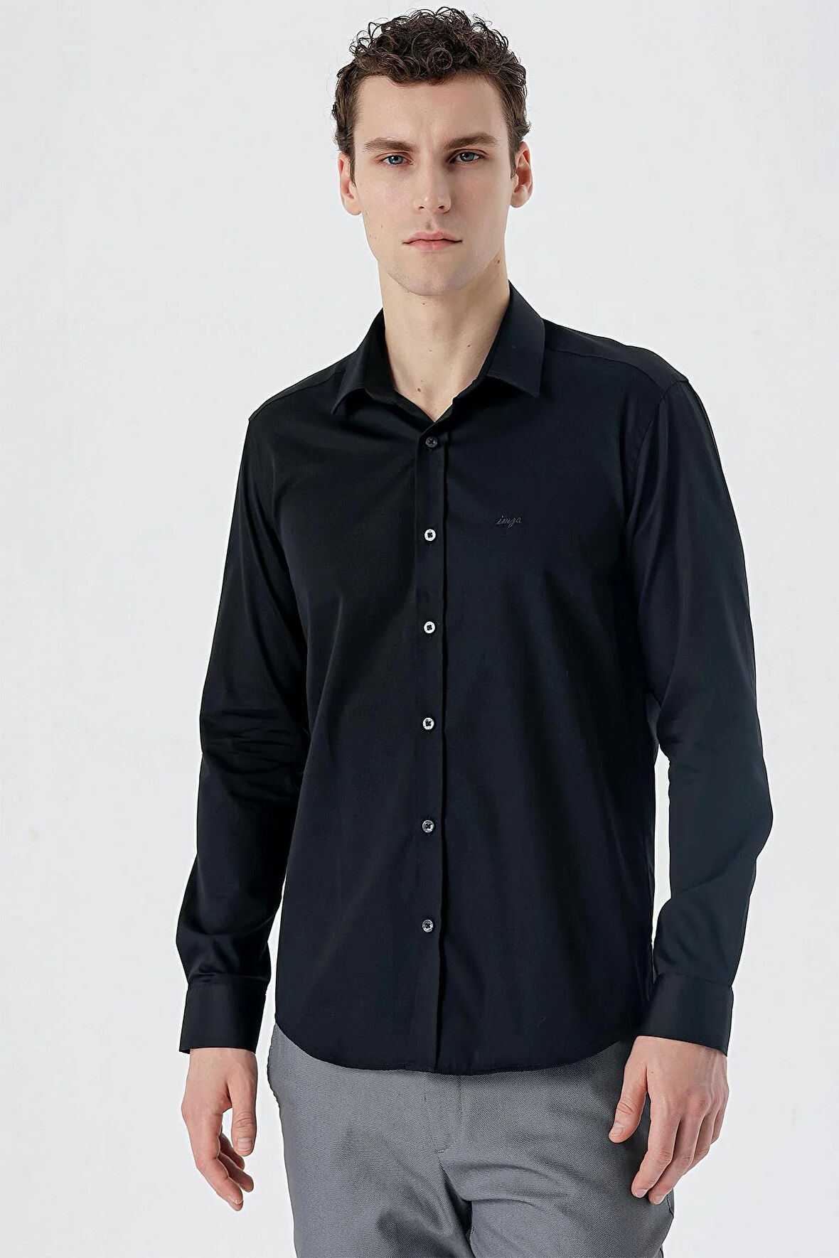 Siyah Uzun Kollu   Sert Yaka Cepsiz  %100 Pamuk Klasik Slim Fit Dar Kesim Gömlek 1004235424